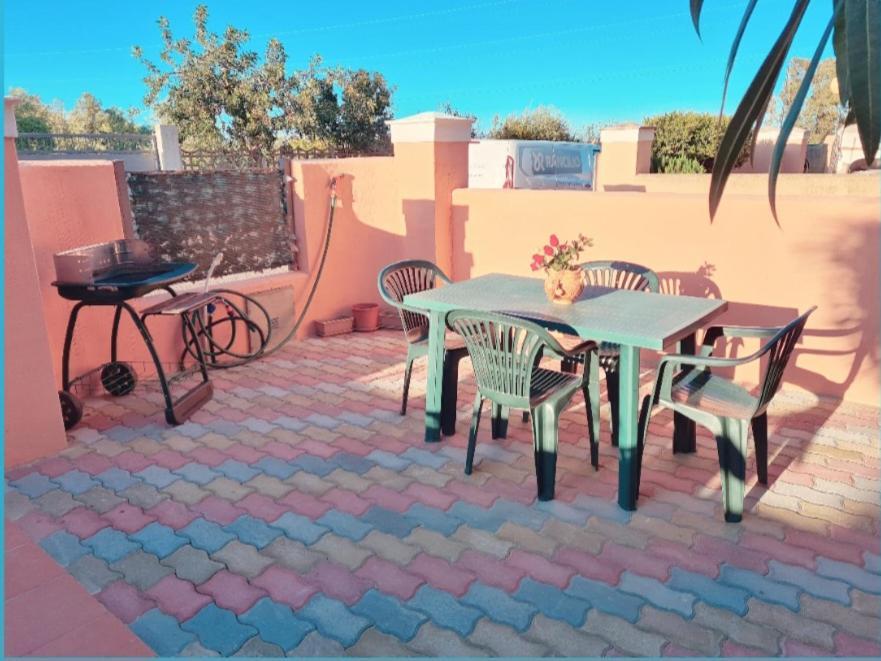 Casa Vacanze Spiga ตอร์โตลี ภายนอก รูปภาพ