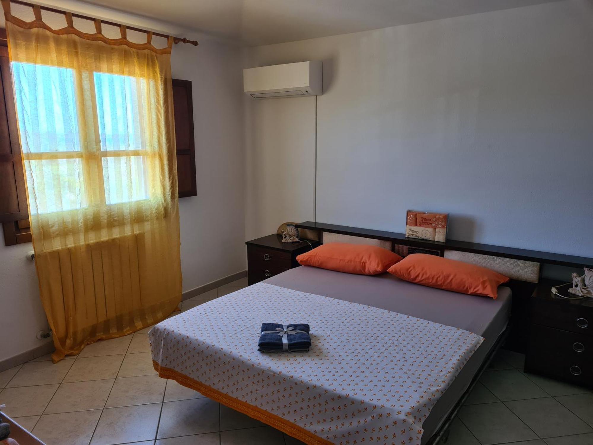 Casa Vacanze Spiga ตอร์โตลี ภายนอก รูปภาพ